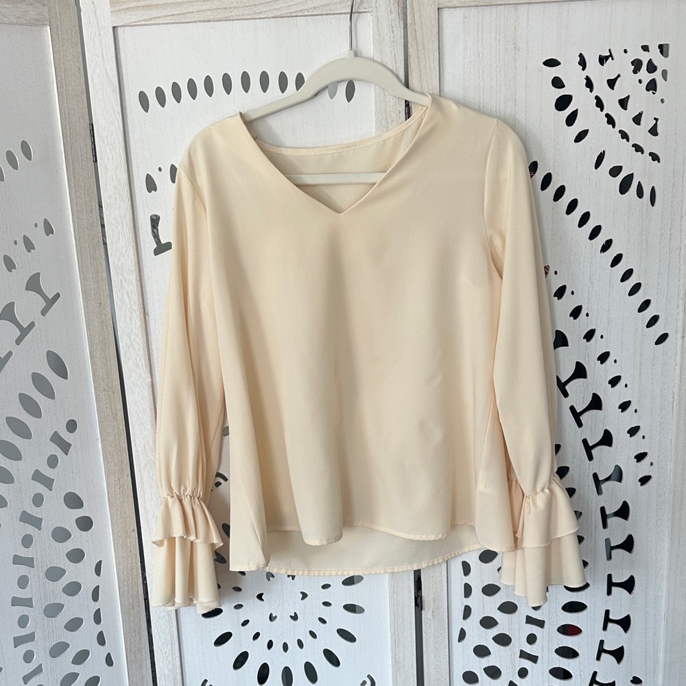 Elegant Cream V-Neck Blouse with Ruffled Sleeves